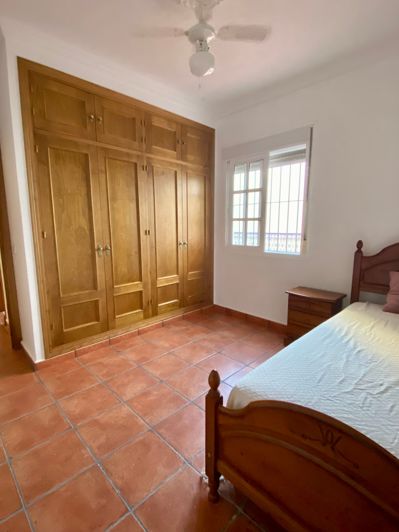 Image No.27-5 Bed House for sale