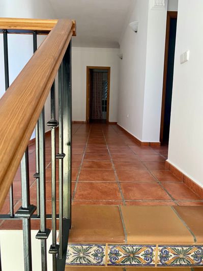 Image No.31-5 Bed House for sale