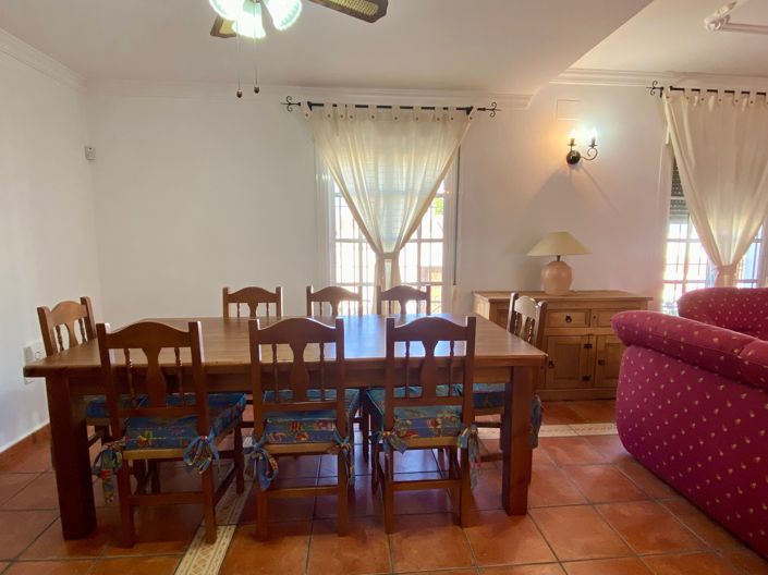 Image No.6-5 Bed House for sale