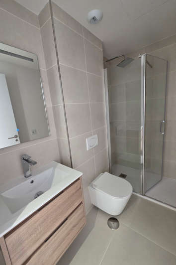 Image No.10-3 Bed Apartment for sale