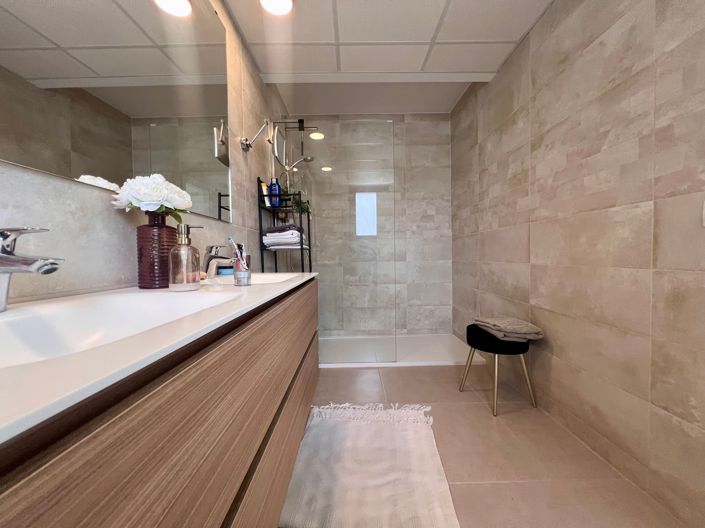 Image No.24-3 Bed Penthouse for sale