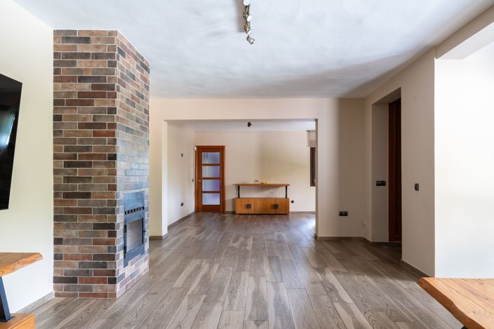 Image No.11-4 Bed Villa for sale