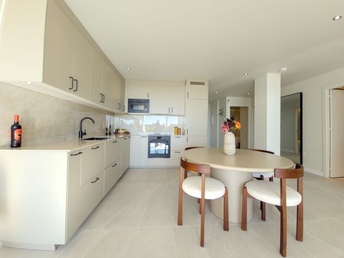 Image No.14-3 Bed Apartment for sale