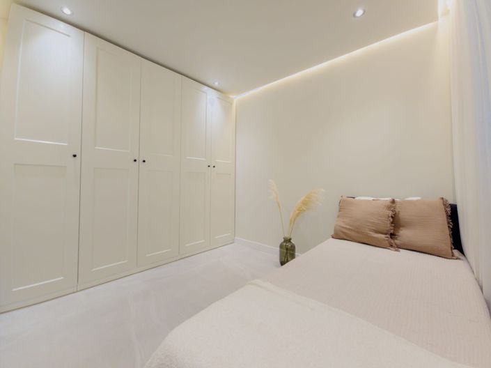 Image No.18-3 Bed Apartment for sale