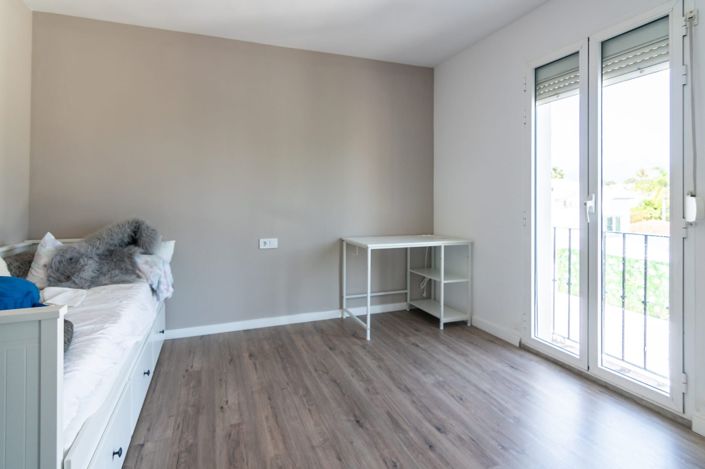 Image No.20-3 Bed Penthouse for sale