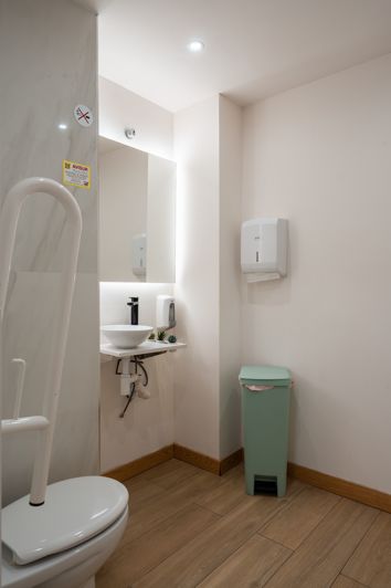 Image No.18-Commercial for sale