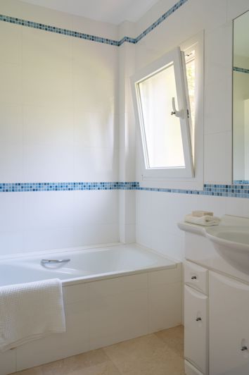 Image No.24-7 Bed Villa for sale