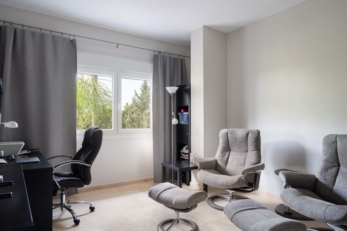 Image No.25-7 Bed Villa for sale