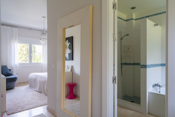 Image No.26-7 Bed Villa for sale