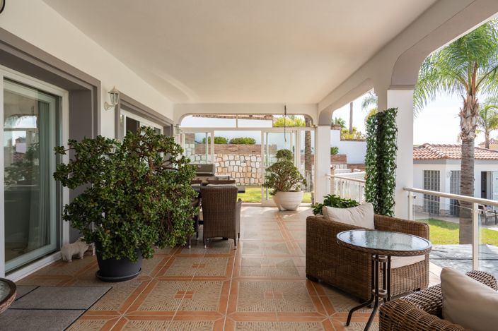 Image No.7-7 Bed Villa for sale