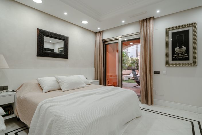 Image No.23-2 Bed Apartment for sale