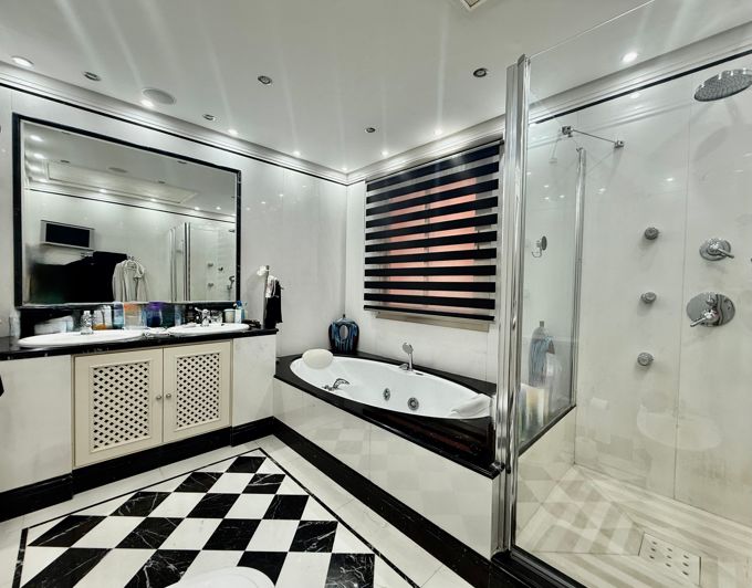 Image No.13-2 Bed Apartment for sale