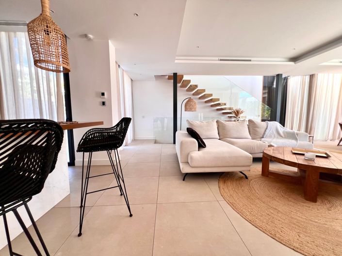 Image No.13-4 Bed Villa for sale