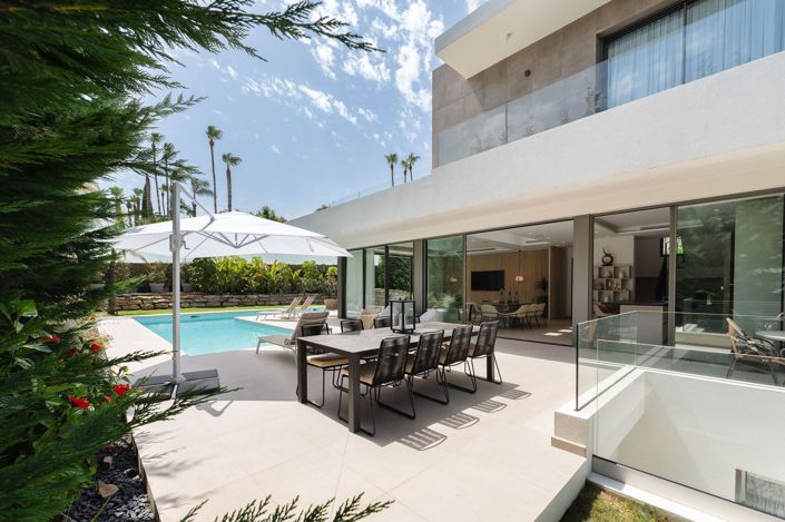 Image No.10-4 Bed Villa for sale