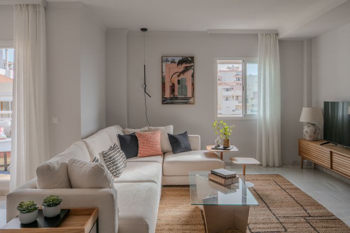 Image No.13-3 Bed House for sale