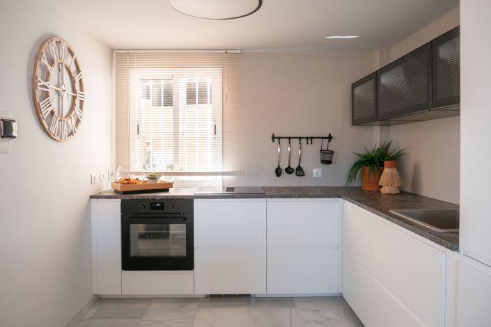 Image No.19-3 Bed House for sale