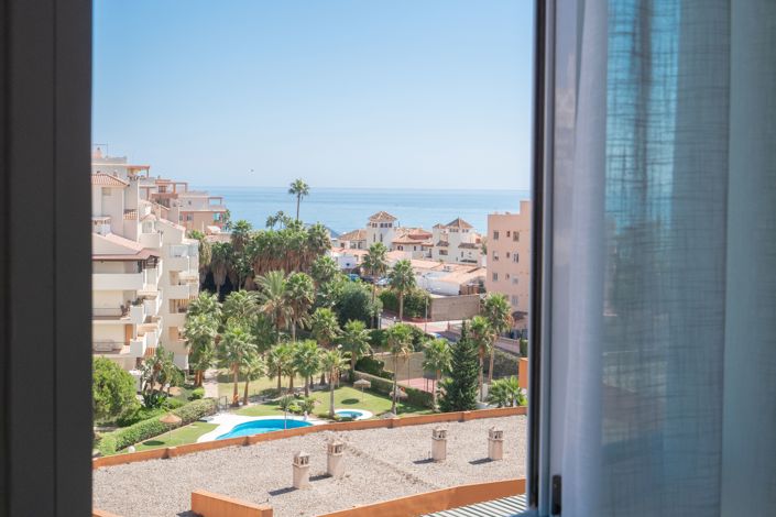 Image No.30-3 Bed House for sale