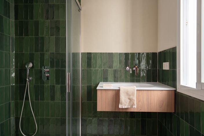 Image No.21-1 Bed Commercial for sale