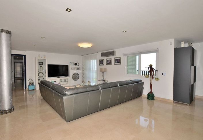 Image No.13-4 Bed Penthouse for sale