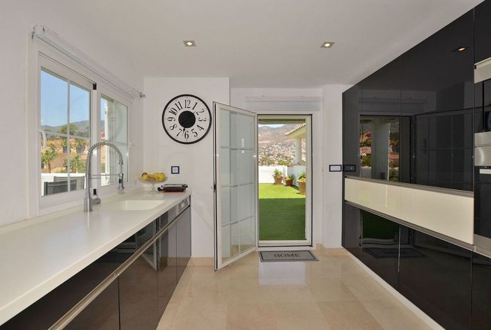 Image No.19-4 Bed Penthouse for sale