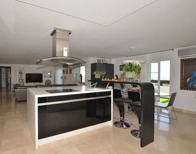 Image No.21-4 Bed Penthouse for sale