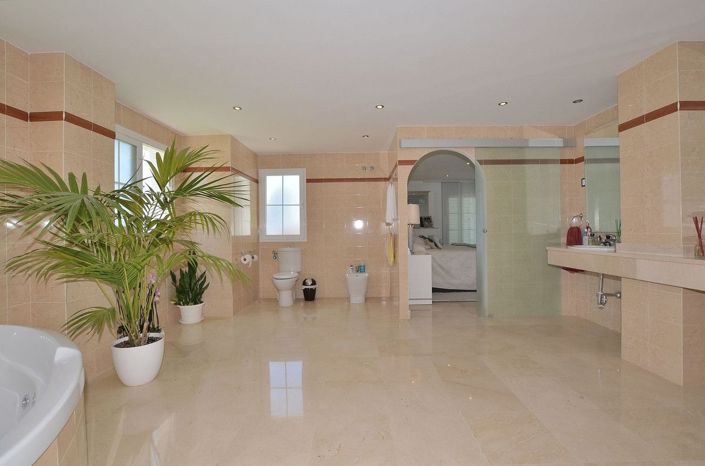 Image No.27-4 Bed Penthouse for sale