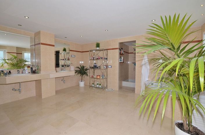 Image No.30-4 Bed Penthouse for sale