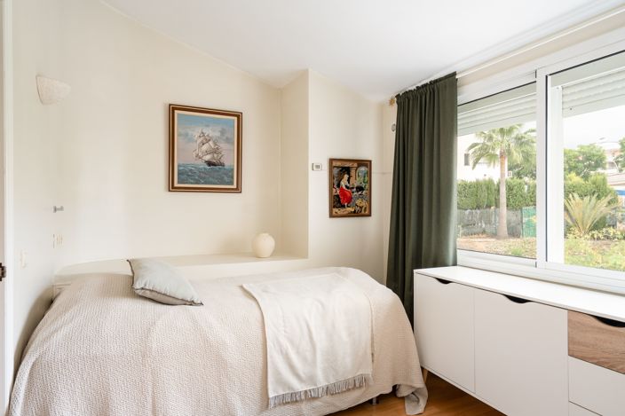 Image No.15-5 Bed Townhouse for sale