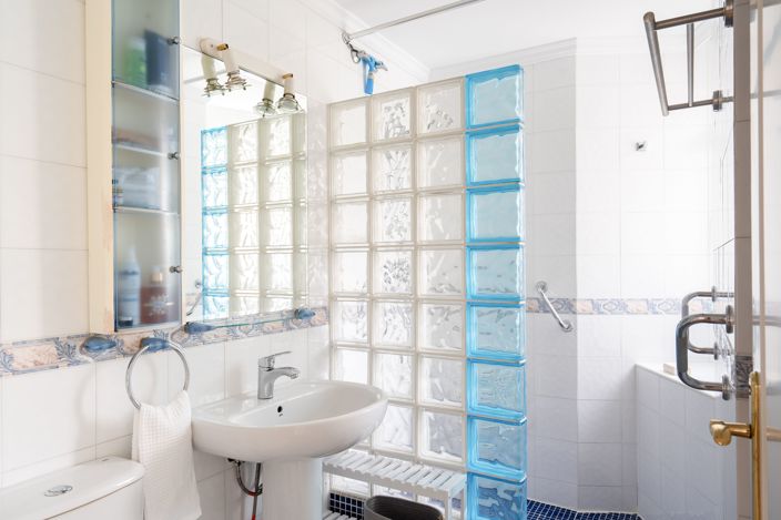 Image No.22-5 Bed Townhouse for sale