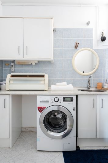 Image No.27-5 Bed Townhouse for sale