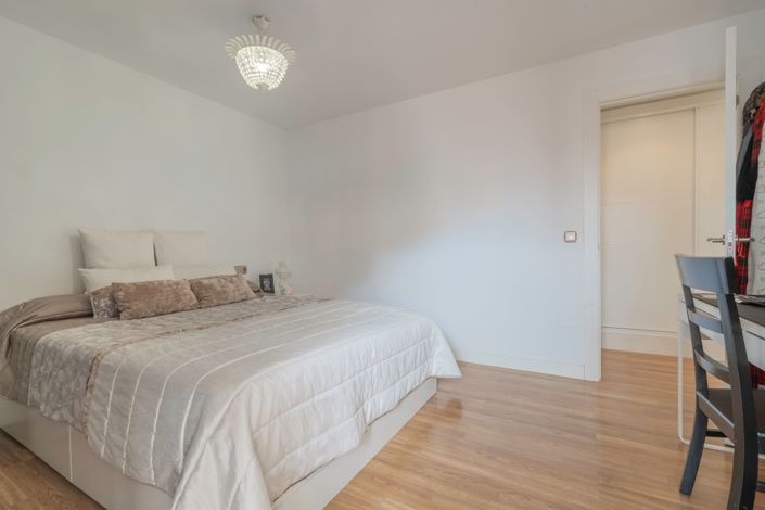 Image No.17-2 Bed Townhouse for sale