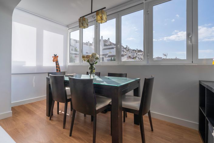 Image No.2-2 Bed Townhouse for sale