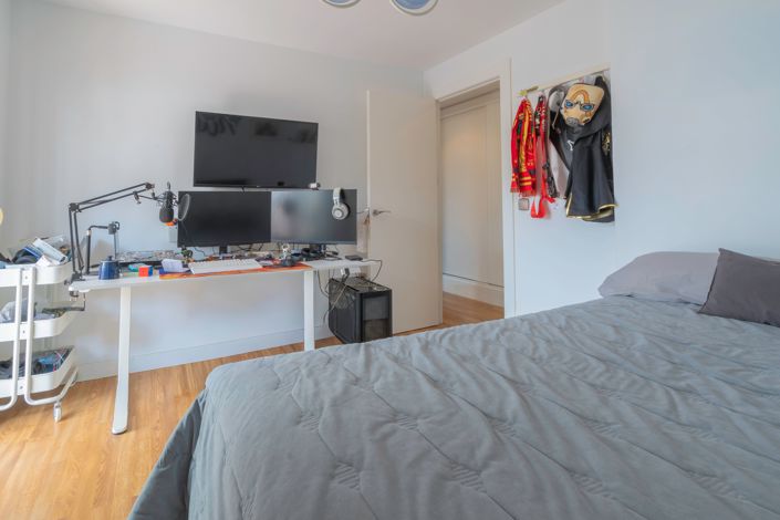 Image No.20-2 Bed Townhouse for sale