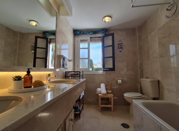 Image No.12-Penthouse de 2 chambres à vendre à Estepona