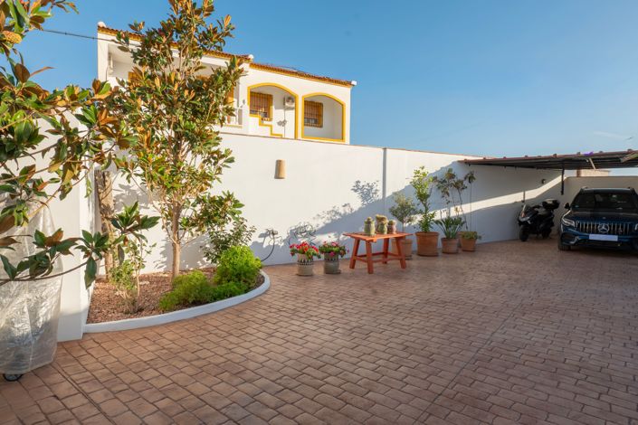 Image No.4-3 Bed House for sale