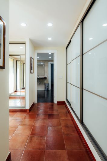 Image No.7-5 Bed Villa for sale