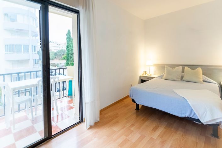 Image No.23-3 Bed Apartment for sale