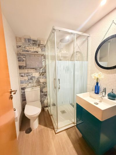 Image No.18-2 Bed Apartment for sale