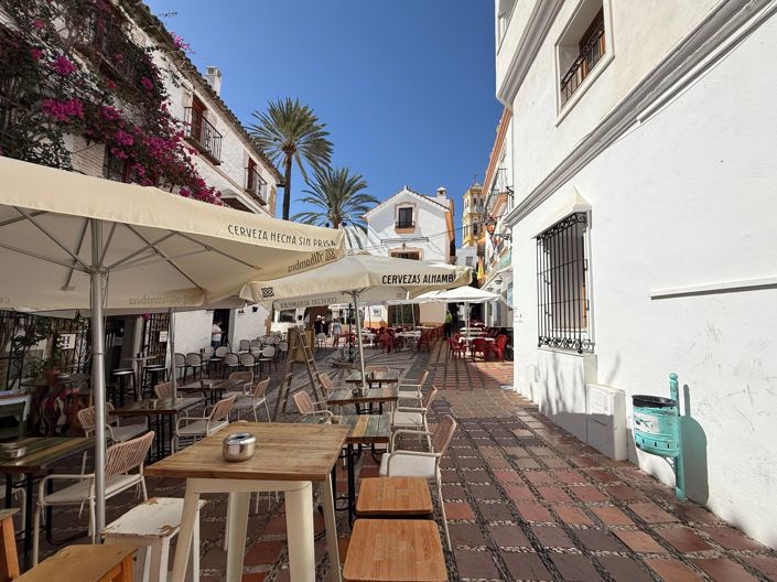 Image No.19-4 Bed Property for sale