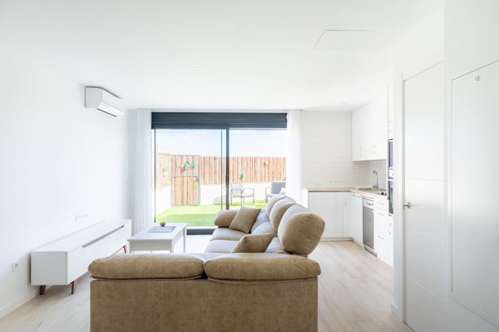 Image No.23-3 Bed Townhouse for sale