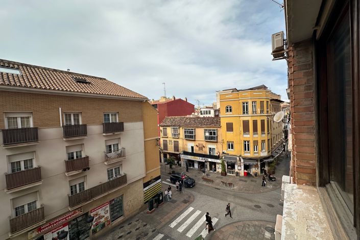 Image No.1-3 Bed Apartment for sale