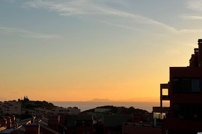 Image No.1-3 Bed Penthouse for sale