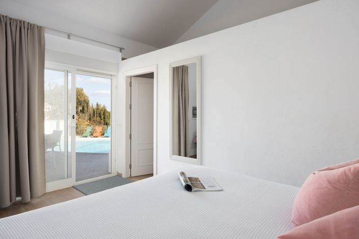 Image No.30-4 Bed House for sale