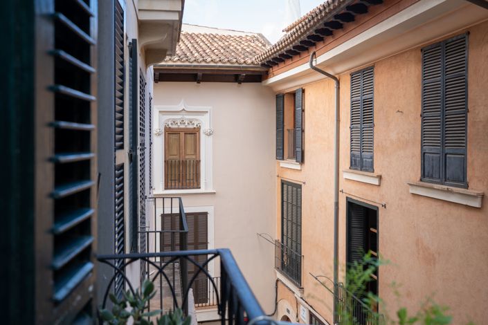 Image No.25-1 Bed Studio for sale