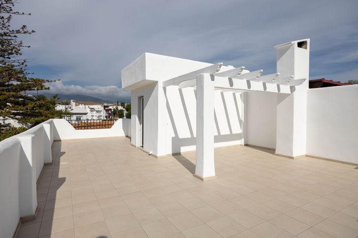 Image No.4-3 Bed House for sale