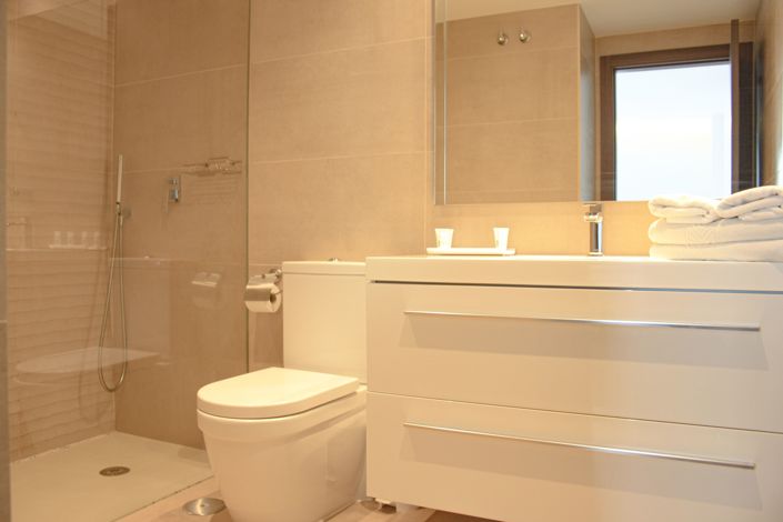 Image No.27-3 Bed Apartment for sale