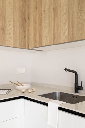 Image No.6-2 Bed Townhouse for sale