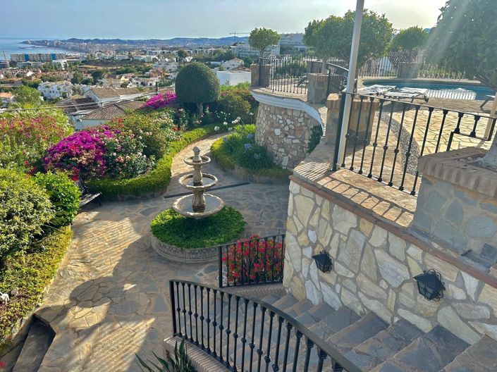 Image No.23-4 Bed Villa for sale