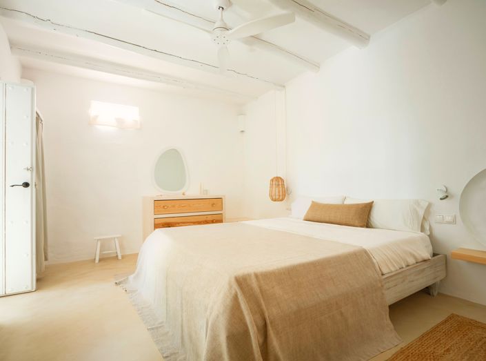 Image No.18-4 Bed Finca for sale