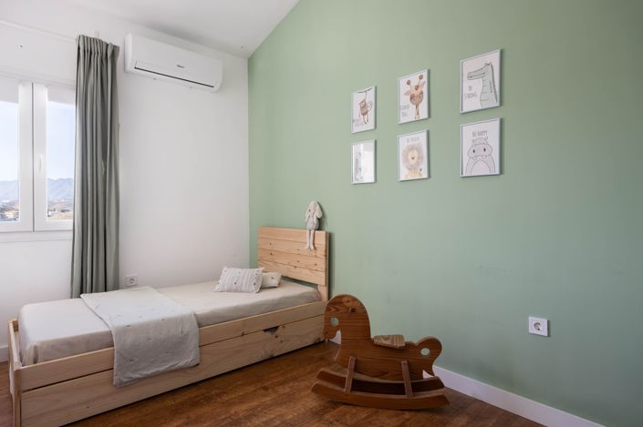 Image No.24-3 Bed Townhouse for sale